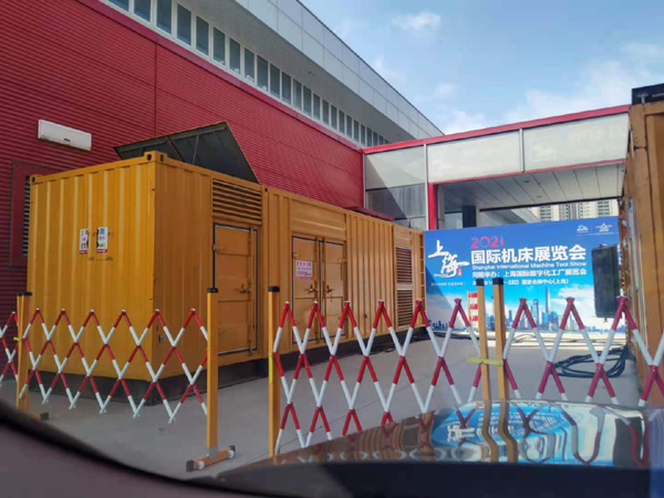 双清发电车出租-发电机无电压或电压太低怎么办？