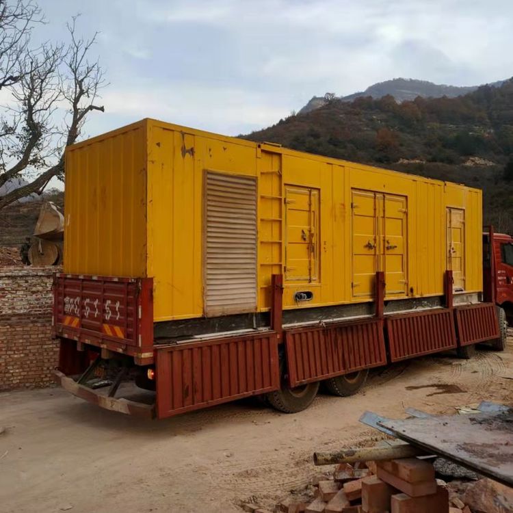 双清200kW 发电机组在带电阻性负载时，输出功率会受到哪些因素的影响？